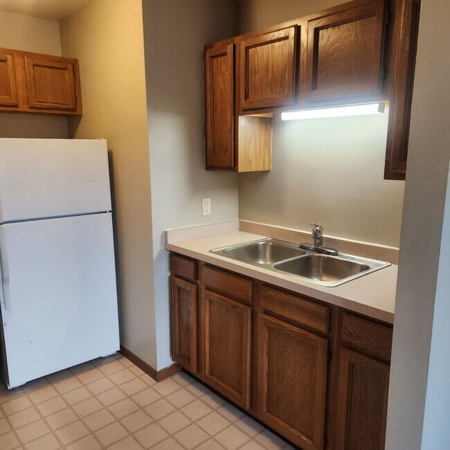 Primary Photo - 1300 Washington Ave.