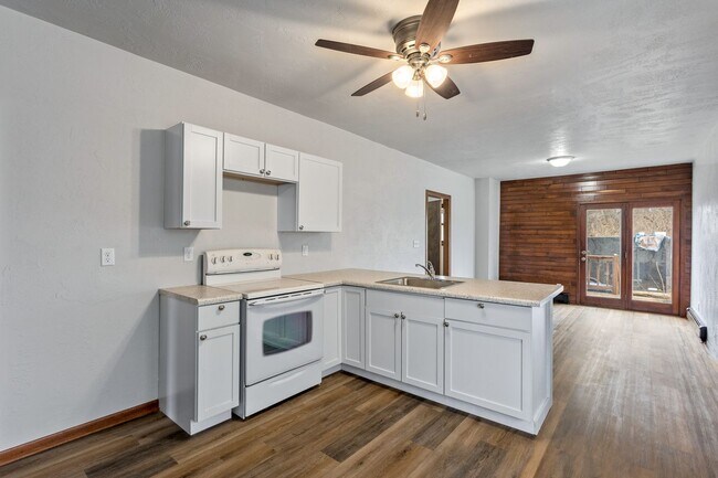 Building Photo - 1646 Ohio St