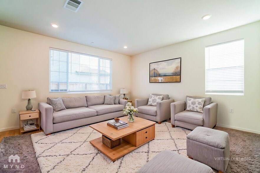 Building Photo - 676 Rosedale Wy