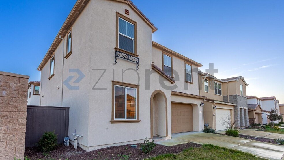 Building Photo - 3500 Nuestra Ave