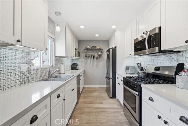 Building Photo - 116 5th Pl