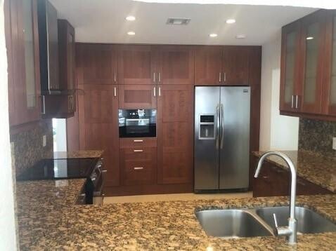 Building Photo - 3116 NE 42nd Ct