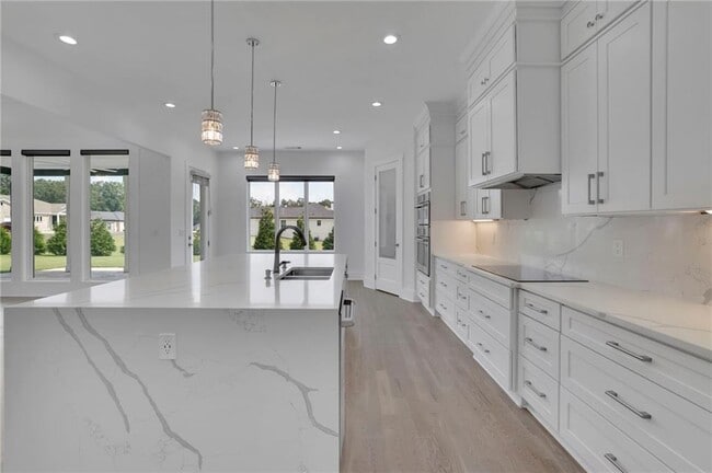 Building Photo - 2964 Old Peachtree Rd NE