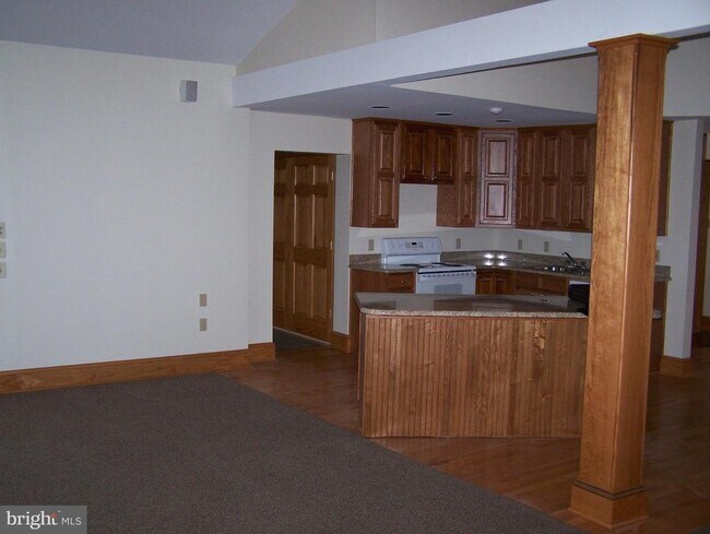 Building Photo - 708 Conestoga Rd