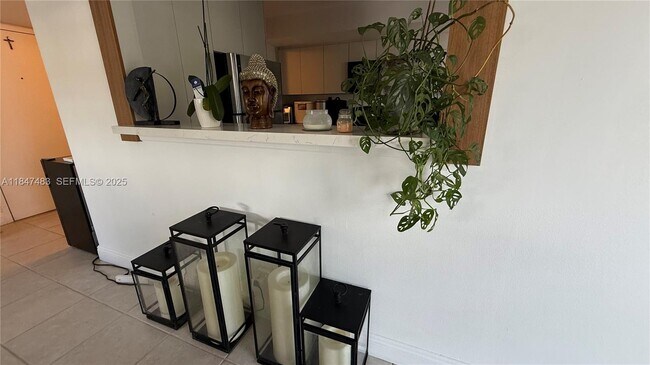 Building Photo - 16565 NE 26th Ave