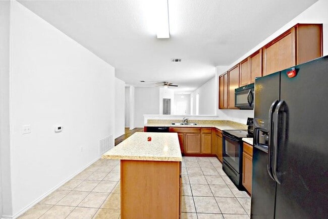 Building Photo - 5721 Knoll Pines Pass