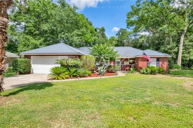 Primary Photo - Beautifully Updated 3/2 Brick Home in Foley with New Appliances!