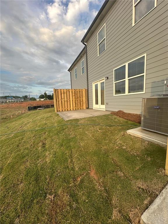 Building Photo - 23 Berryville Dr