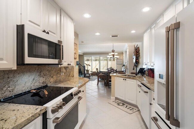 Building Photo - 2117 Tigris Dr