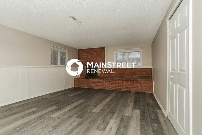 Building Photo - 2033 Queensbridge Dr