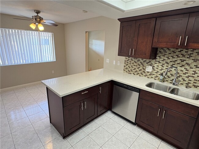 Building Photo - 7271 Elk Cir