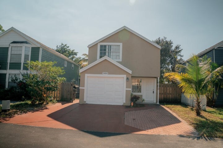 Building Photo - 5884 Dewberry Way