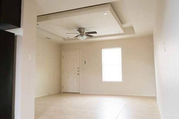 Building Photo - 11 Taxco Ct