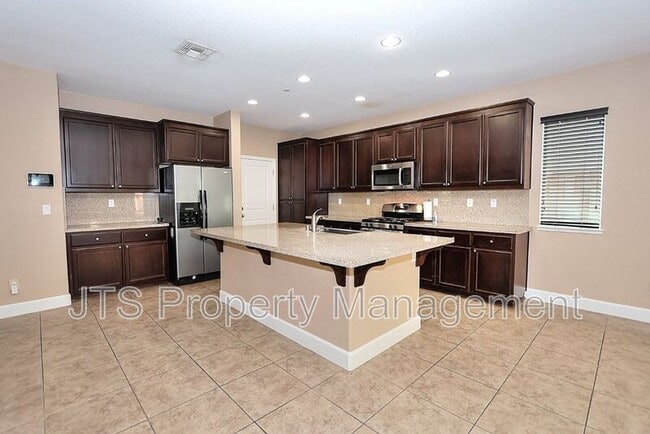 Building Photo - 1427 Bicker Cir