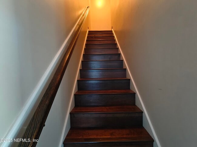 Building Photo - 1505 Majestic View Ln