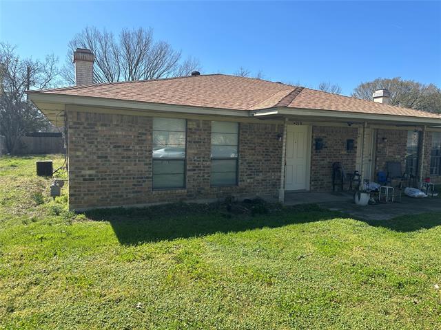 Building Photo - 210 W 4th St