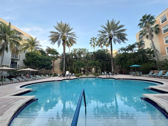 Building Photo - 780 S Sapodilla Ave