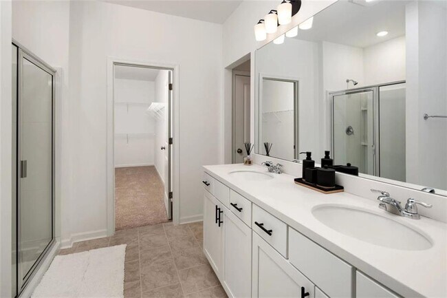 Building Photo - 1515 Wellston Dr