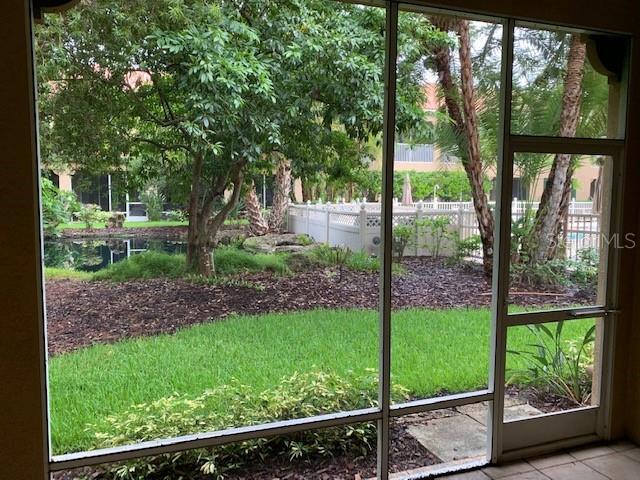 Building Photo - 3625 Square W Ln #4