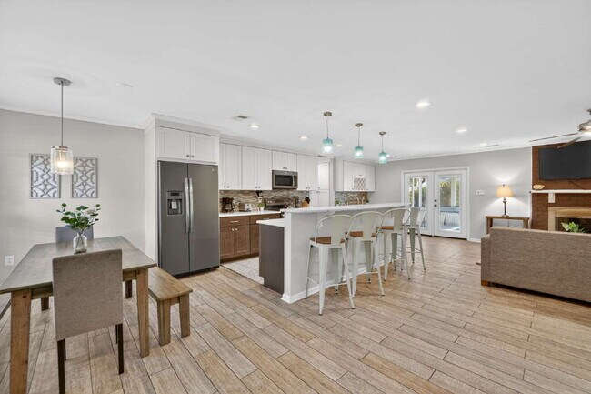 Building Photo - 118 Blue Heron Dr