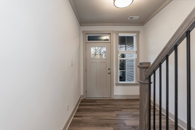 Building Photo - New Construction Modern Home!