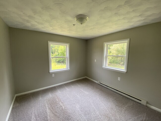 Building Photo - 120 E Siddonsburg Rd