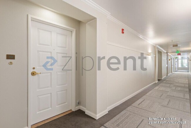Building Photo - 550 Ortega Ave