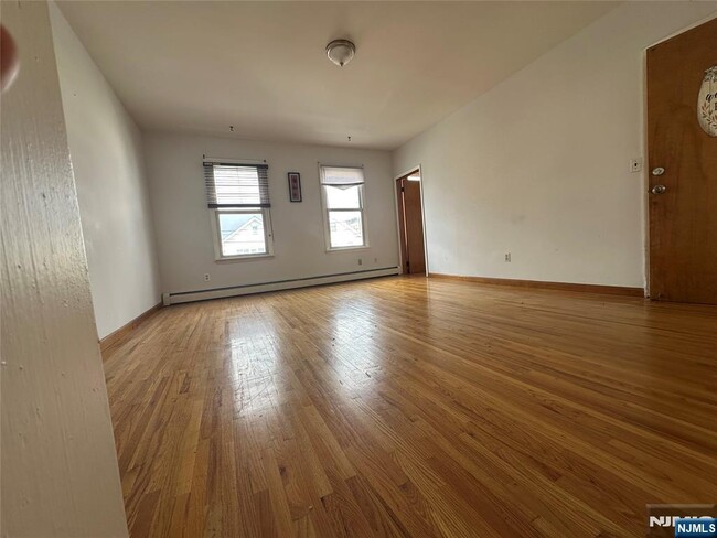 Building Photo - 404 N 3rd St