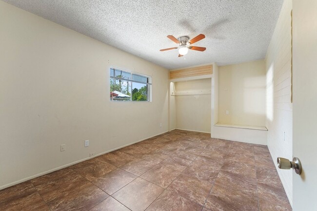 Building Photo - ROOM FOR RENT IN LARGE HOME