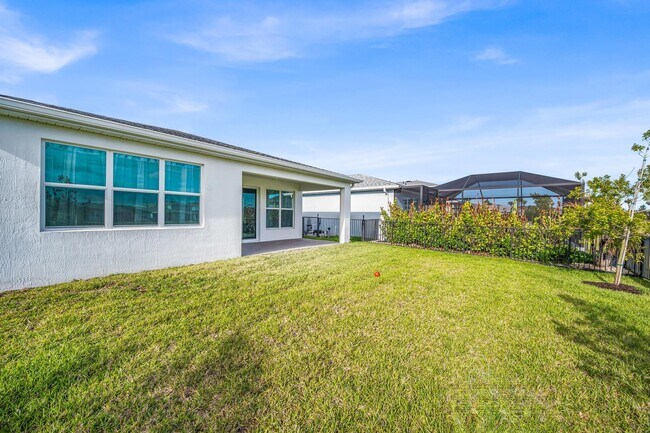 Building Photo - 9060 Remy Ln