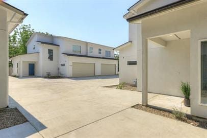 Building Photo - 2318 S Phillippi St