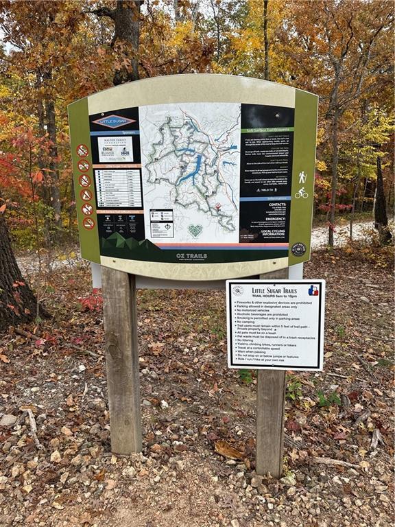 Building Photo - 9 E Elvendon Dr