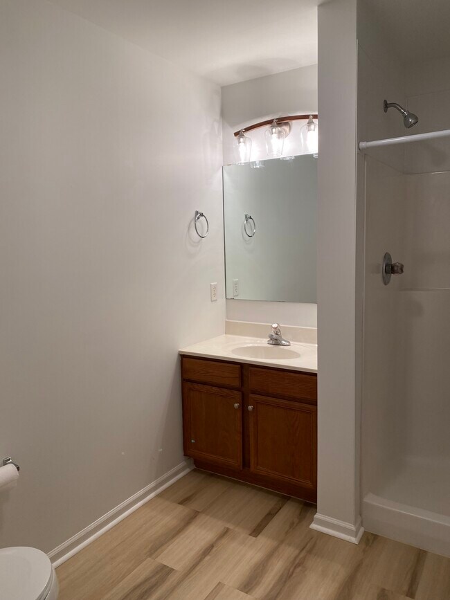 Building Photo - 186 Christine Dr