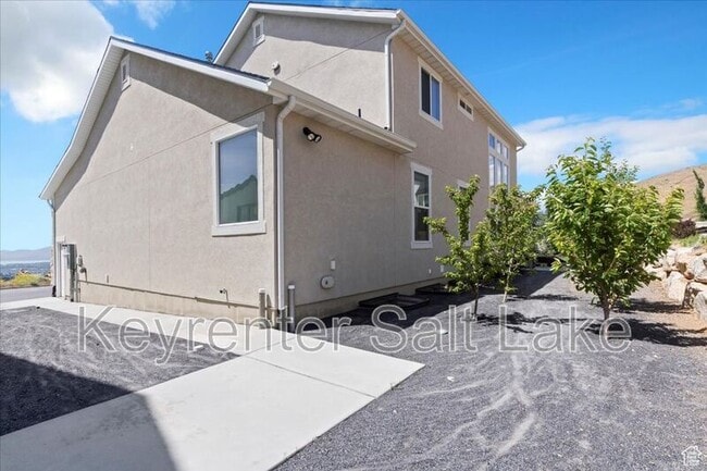 Building Photo - 1046 W Seasons View Ct