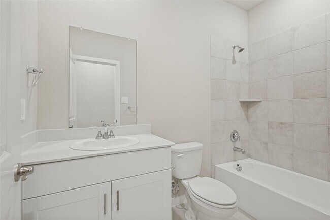 Building Photo - 6006 Alderton Dr