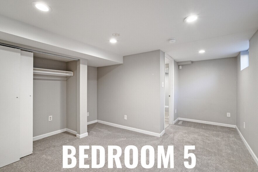 Building Photo - 2300 Lima St