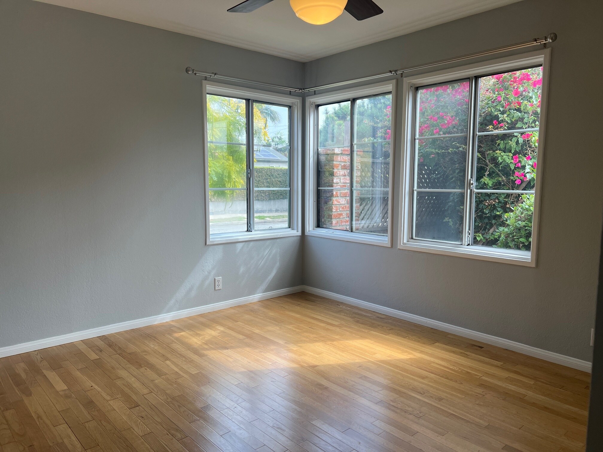 Building Photo - 3841 Westwood Blvd