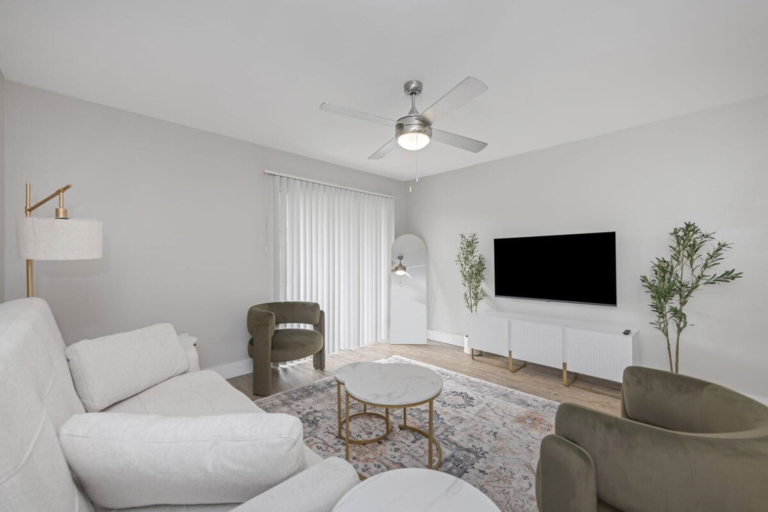 Building Photo - 4403 W Cleveland St