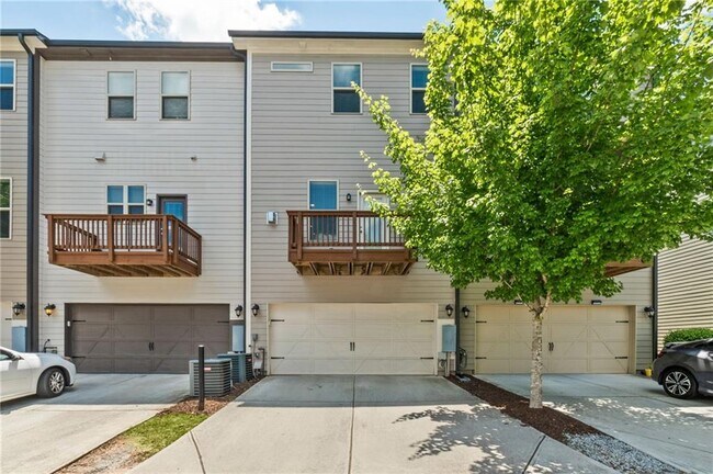 Building Photo - 4435 Donahue Ave