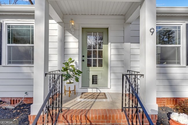 Building Photo - 9 Meridian Dr