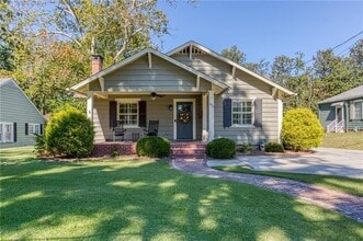 Building Photo - 253 N Forest Ave NE