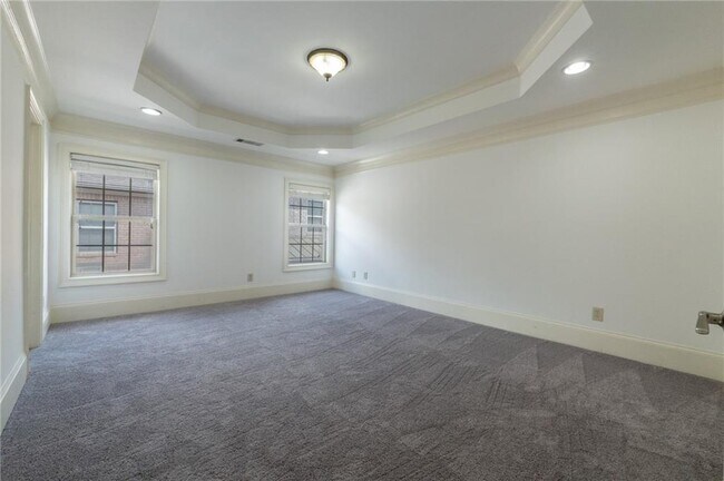 Building Photo - 2771 Durham Dr NE