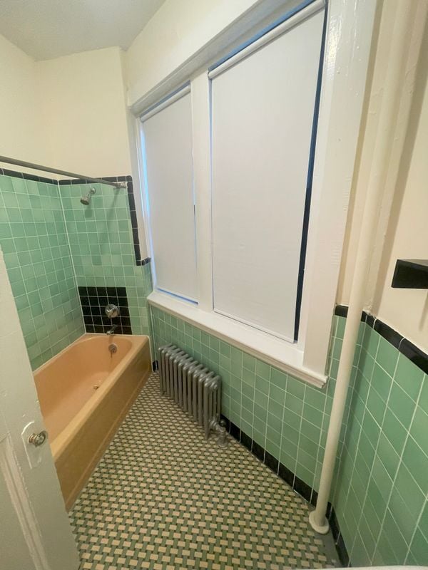 Building Photo - 504 Beacon St
