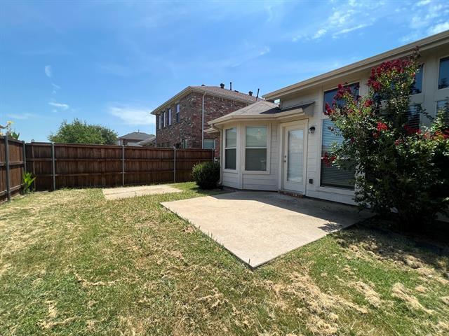 Building Photo - 217 Willowlake Dr
