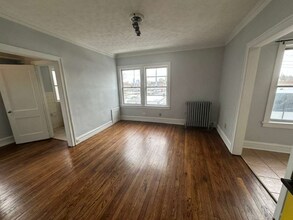 Building Photo - 8302 Lake Ave