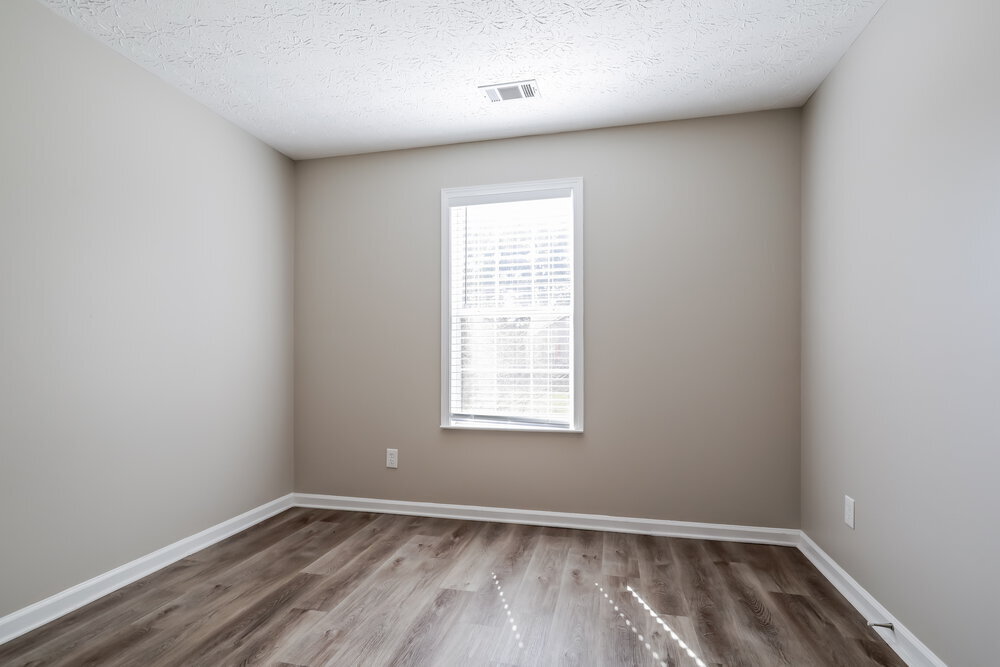 Building Photo - 810 Windsor Dr