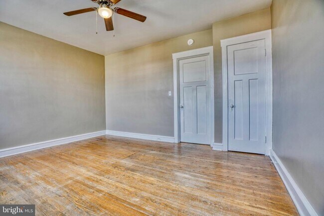 Building Photo - 414 Elrino St