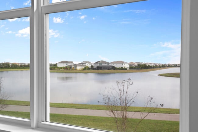 Building Photo - 4616 Longwood Lk Sq