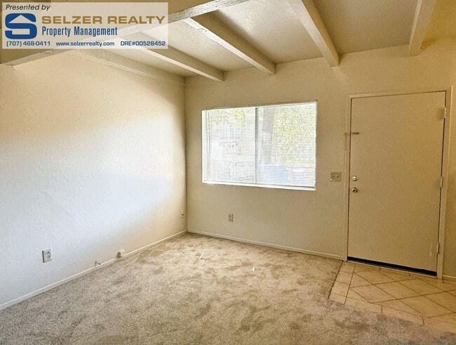 Building Photo - 385 El Rio Ct