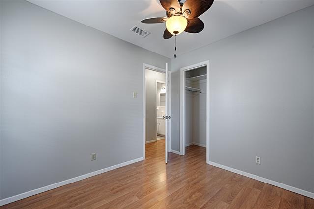 Building Photo - 2304 Meadow Crest